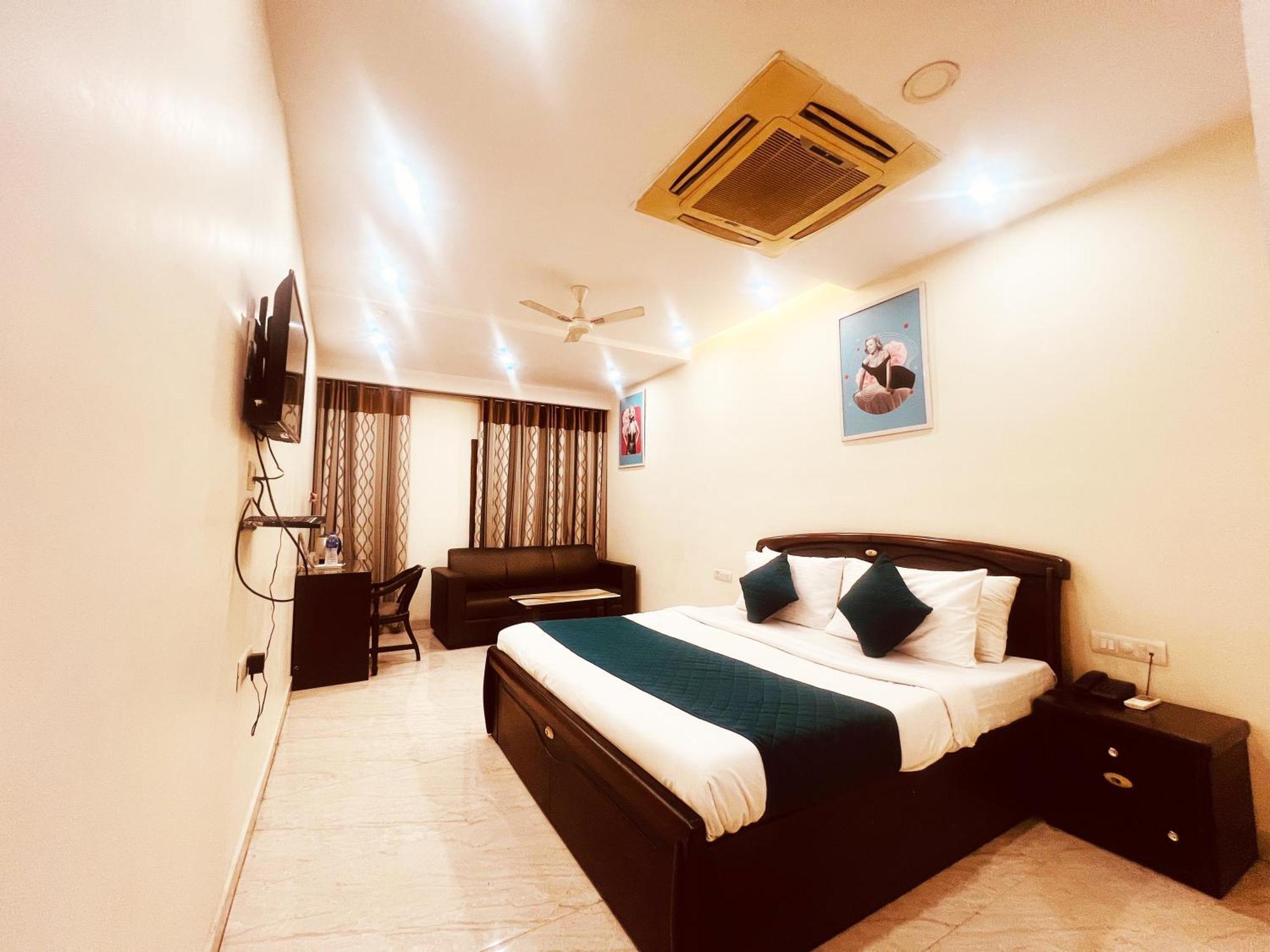 Hotel Lagoona And Banquet Hall Nueva Delhi Exterior foto